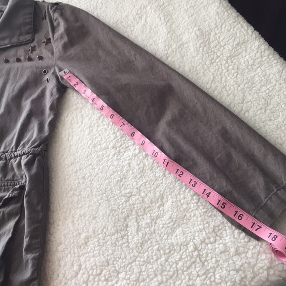 Long sleeve zip up Statement Jacket sz.S - Picture 3 of 7